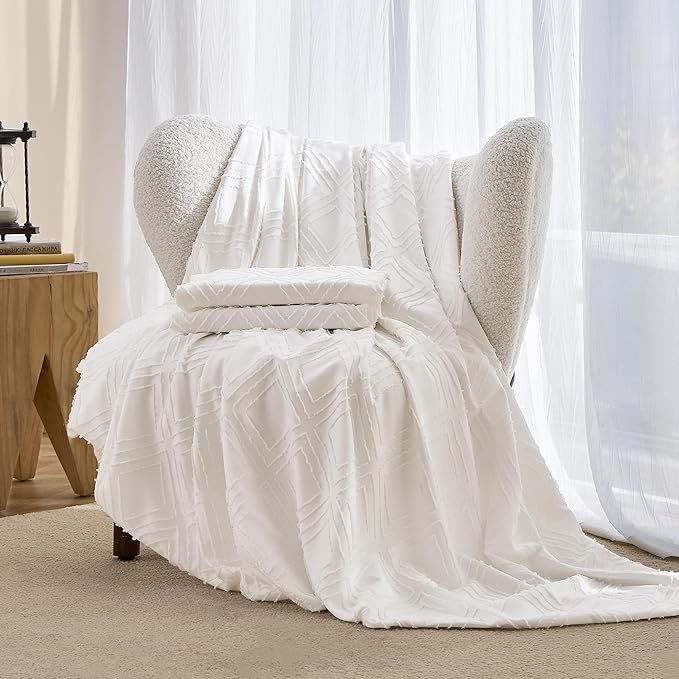 JELLYMONI Duvet Cover King Size White - 3PCS Boho Duvet Cover Set Plaid Polyester Tufted Bohemian Jacquard Knit Textured Comforter Cover 104×90in Rhombic Geometric Pattern Zipper Corner Tie