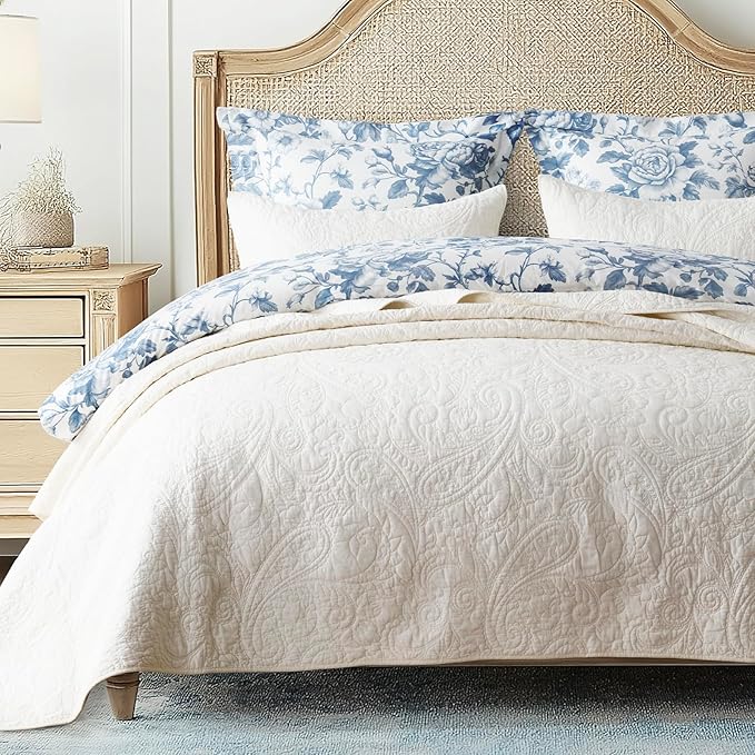 EVERGRACE 100% Cotton Paisley Quilt Set, Queen Size 3 Piece Set – Prewashed Lightweight Bedspread with 2 Shams, Soft & Breathable Matelasse Coverlet for All-Season Comfort, Ivory Cream