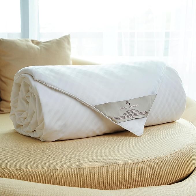 CUDDLE DREAMS Silk Comforter for Spring/Summer/Fall, 100% Long-Strand Silk Filling, Natural & Breathable (Queen Size)