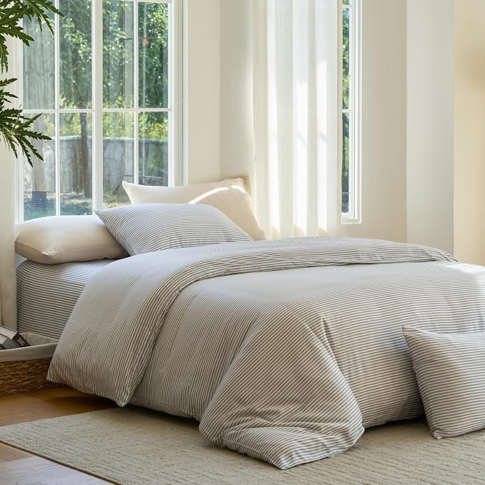 DOZ Duvet Cover Set, 100% Viscose derived from Bamboo, Organically Grown, Buttery Soft, Cooling Duvet Covers, High GSM, 1 Duvet Cover and 1 Pillowcase, 70"x90" (Stripe, Twin/Twin XL)
