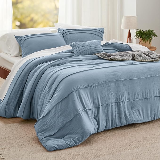 Bedsure King Comforter Set - 4 Pieces Pinch Pleat Bed Set, Light Blue Boho Bedding for All Season, 1 Soft Comforter, 2 Pillowcases, 1 Decorative Pillow