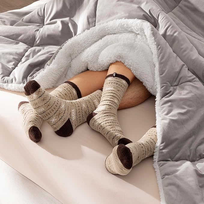 UGG Blissful Full/Queen Comforter Set with 2 Pillow Shams Reversible White Comforter Plush Fluffy Warm Bed Set Premium Down Alternative Bedding for College Dorm Essentials, Full/Queen, Seal Gray
