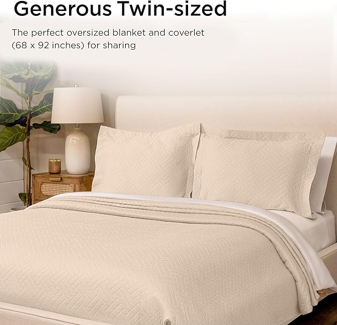 Threadmill Luxury Cotton Blankets for Twin Size Bed | All-Season 100% Cotton Twin Blanket for Bed | Criss Cross Jacquard Lightweight, Soft & Cozy Coverlet, 350GSM, 68 x 90 inches | Vanilla Cream