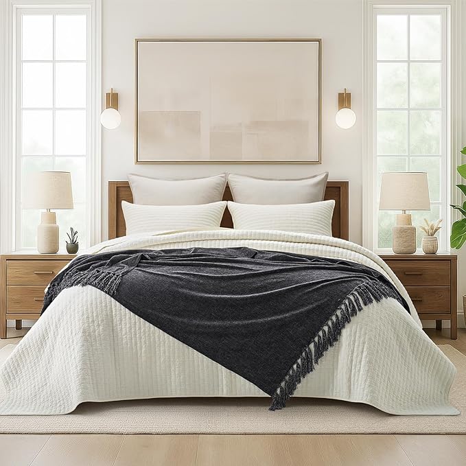 EVERGRACE Soft Chenille Throw Blanket for Couch, Cozy Plush Fuzzy Decorative Chenille Knit Throw Blanket with Tassels, Lightweight Blanket and Throws for Bed Sofa Gift Home Decor, Iron Black 50"x60"