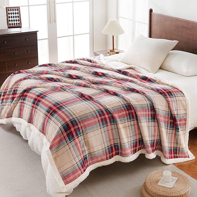 PU MEI Sherpa Fleece Throw Blanket 80" x 90" Reversible Plush Fluffy Large Big Blanket Lattice Flannel Blankets for All Season Use, Chrismas Red