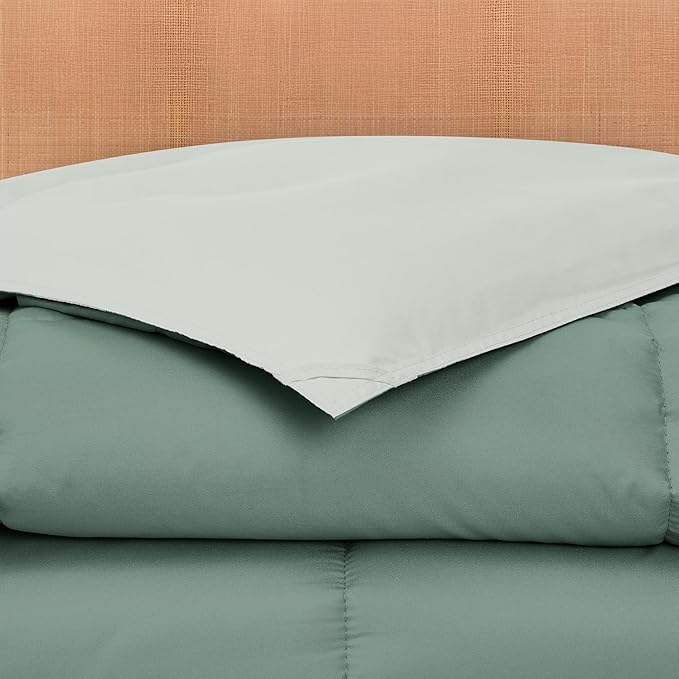 Modern Threads Down Alternative Reversible Comforter Ivory/Sage Green King