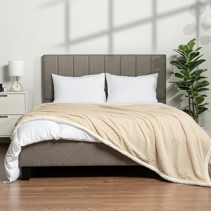 PAVILIA Cream Twin Bed Blanket Reversible Sherpa Chevron, Soft Cozy Jacquard Weave Textured Throw Sofa Couch, Thick Warm Large Fleece Car Blanket, Decorative Plush Home Decor Gift, 60x80 Ivory Beige
