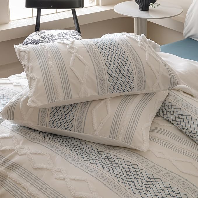 Cottonight White Blue Boho Comforter Set Queen Farmhouse Tufted Bedding Set Soft Bohemain Shabby Chic Blanket Quilts Embroidery Rustic Luxury Soft 3PCS Bed Set for Women Men