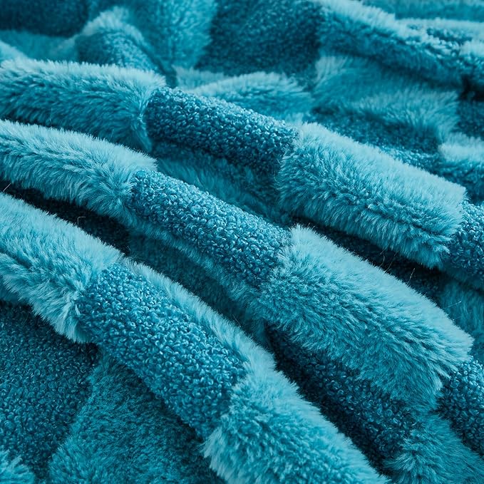 PU MEI Luxury Faux Fur Rabbit Fur Throw Blanket Blue 60"*80",Soft Plush Reversible Sherpa Blankets,Twin Fuzzy Elegant Blanket Thick Throws for Bed,Comfy Bedding Accent Blankets for Sofa Couch Chair