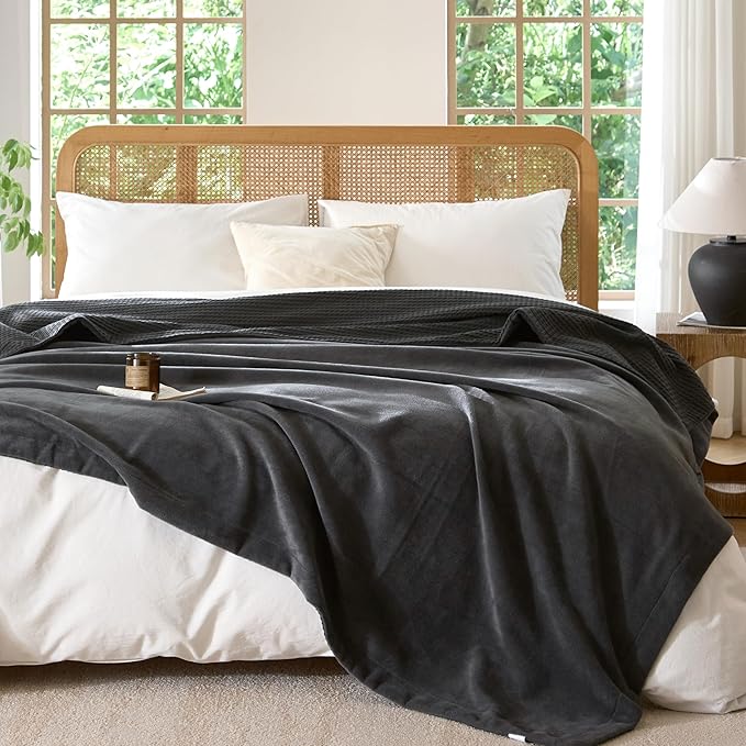 CHUFFED Cotton Waffle Blanket King Size - Plush Milk Velvet & Reversible Waffle Weave,Anti-Static 300Gsm Design，Thick Cozy Soft Winter Blanket for Bed, Couch, Sofa - Dark Grey, 104x90 Inches