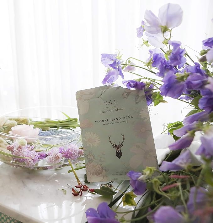 Catherine Muller Floral Hand Mask 8 Pairs, Moisturizing Gloves for Dry Hands with Elder Flower & CICA, Repairing and Nourishing Hand Care Treatment for Cracked, Rough, and Dry Skin, Stocking Stuffers