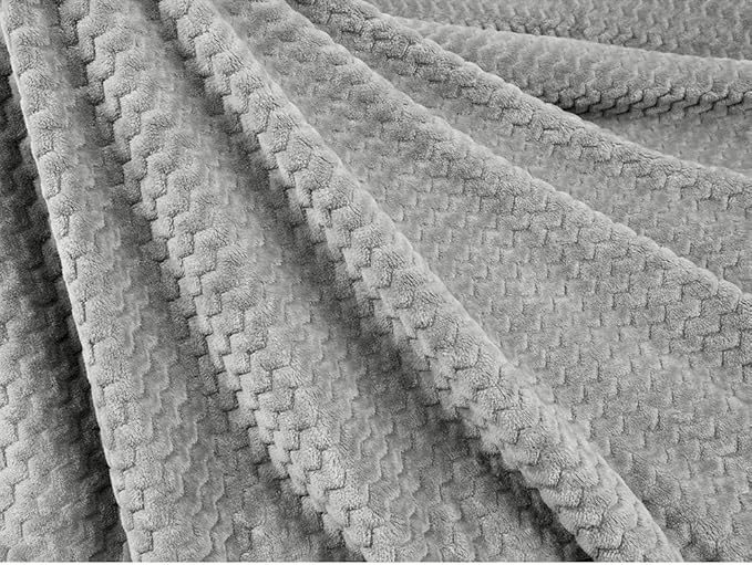 PAVILIA Dark Gray Twin Bed Blanket Reversible Sherpa Chevron, Soft Cozy Jacquard Weave Textured Throw Sofa Couch, Thick Warm Large Fleece Car Blanket, Decorative Plush Home Decor Gift, 60x80 Dark Grey