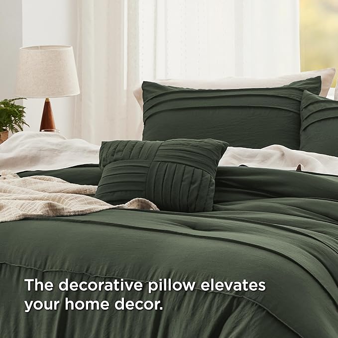 Bedsure Olive Green Oversized Queen Comforter Set - 4 Pieces Pinch Pleat Bed Set, Down Alternative Bedding Sets for All Season, 1 Comforter, 2 Pillowcases, 1 Decorative Pillow