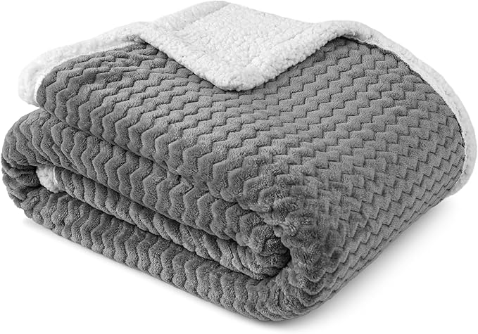 Premium Chevron Fleece Sherpa Throw Blanket for Couch, Sofa by Pavilia | Soft, Cozy, Fluffy, Warm, | Fuzzy Lightweight Microfiber, Luxury Reversible Gray Plush Throw for TV | 50 x 60 Inches