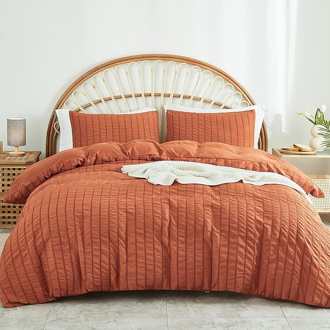AveLom Terracotta Seersucker Duvet Cover Set Queen Size (90 x 90 inches), 3 Pieces (1 Duvet Cover + 2 Pillow Cases), Ultra Soft Washed Microfiber, Textured Duvet Cover with Zipper Closure, Corner Ties