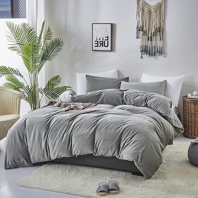Cottonight Grey Velvet Comforter Set - California King Plush Fluffy Gray Bedding - Winter Warm Cozy Super Soft Heavyweight Flannel Comforter Set with 2 Pillowcases