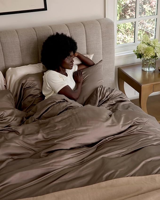 Cozy Earth Luxury Duvet Cover Twin - 100% Viscose from Bamboo - Ultra-Soft, Cooling & Lightweight Duvet Cover - Temperature-Regulating Bedding with Concealed Zip & Interior Snap Closures - Walnut