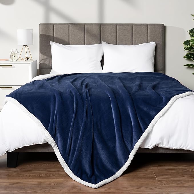 PAVILIA Sherpa Fleece Throw Blanket for Couch, Twin Size, Navy Blue, Plush Soft Fuzzy Sofa Blanket, Cozy Reversible Winter Throw for Women Men, 60x80 Inches