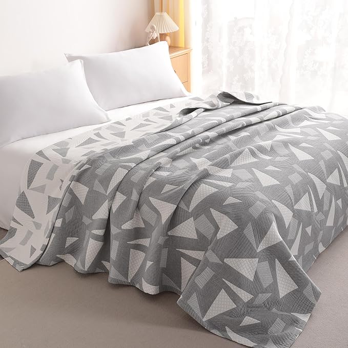 NTBAY 3 Layers Cotton Muslin 106x92 King Bed Blanket, Super Soft Breathable Thermal Yarn Dyed Quilt for Adults, Perfect Lightweight Blanket for Couch Sofa Bed All Seasons, Grey Triangle