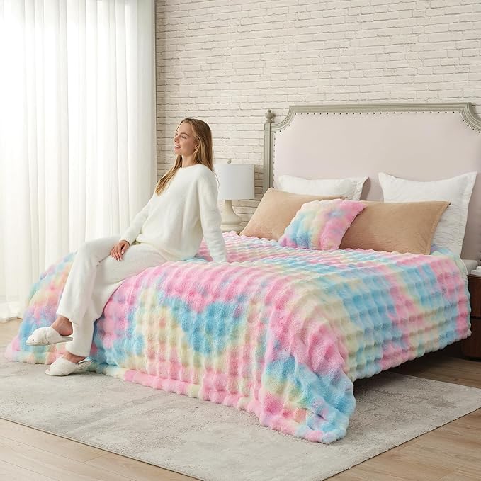 Cozy Bliss Faux Fur Throw Blanket for Couch, Bubble Plush Blanket Queen Size, Fuzzy Soft & Thick Blanket for Bed Sofa Living Room, 90x90 Inches Tie-dye Rainbow