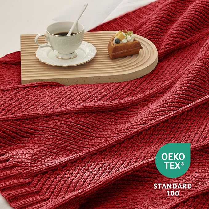 Amélie Home Chevron Chenille Knit Throw Blanket for Couch, Cozy Texture Decorative Soft Blanket for Sofa & Chair, 50"x60", Red