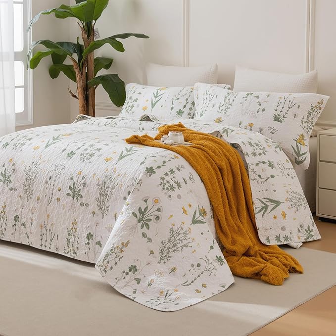 Lady Ann Oversized King Bedspreads 128x120, Cotton California King Quilt Bedding Set, Yellow Floral & Green Leaves Pattern Printed Cottagecore Coverlet Set Shabby and Chic Bedspread, 3 Pcs