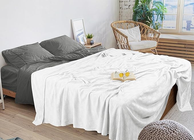 Utopia Bedding White 100% Cotton Blanket [King Size - 90x108 Inch] 350GSM Lightweight, Soft and Breathable Thermal Blanket for All Seasons
