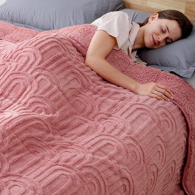Sherpa Fleece Adult Weighted Blanket Great for Sleep, 20 lbs Dual Sided Soft Fuzzy Heavy Blankets for Couch Bed Sofa, Cozy Warm Arched Jacquard Throw for Winter (Apricot Pink, 60" x 80", 20 Pounds)