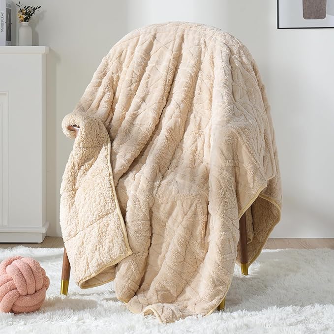 Sivio Weighted Blanket Full Size 15 lbs for Adults, Sherpa Fleece Weighted Blanket Jacquard Heavy Blanket for Sleeping, Reversible Super Soft Warm Cozy Fluffy Blanket for Adult， 48 x 72inches, Khaki