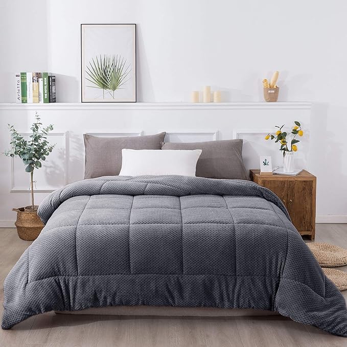 KASENTEX Super Ultra Soft Luxury Plush Sherpa Comforter, Cozy Reversible Fleece - Goose Down Alternative Fill, Machine Washable Bedding, Excalibur Grey, Twin/Twin XL Size