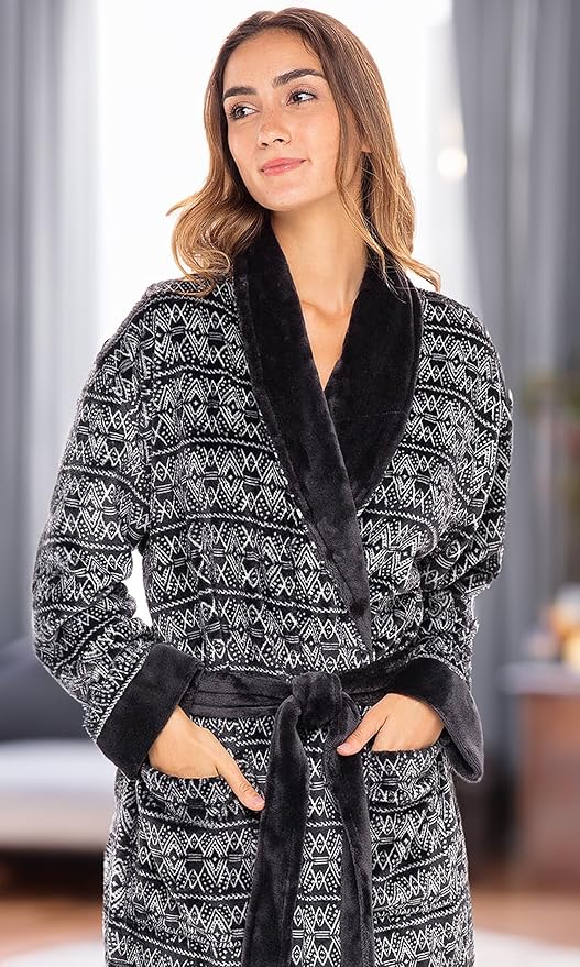 Alexander Del Rossa Plush Robe for Women, Long Fleece Winter Bath Robe, Plus Size