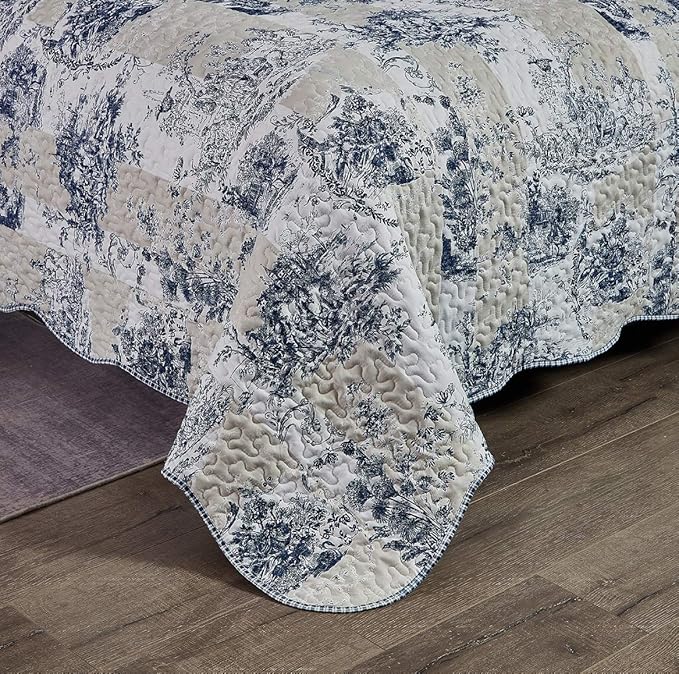 Brilliant Sunshine Blue Toile in Beige and Ivory Patches, 2-Piece Quilt Set with 1 Sham, Reversible Bedspread, Soft Lightweight Coverlet, All-Season, Twin, Blue