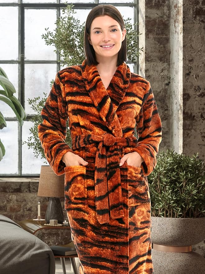 Alexander Del Rossa Plush Robe for Women, Long Fleece Winter Bath Robe, Plus Size