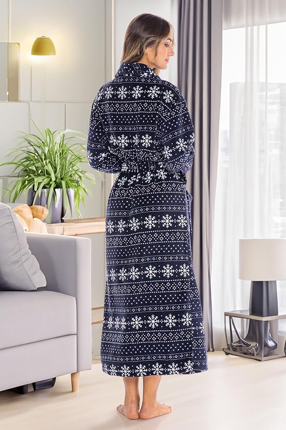 Alexander Del Rossa Plush Robe for Women, Long Fleece Winter Bath Robe, Plus Size