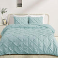 Amazon Basics Soft, Lightweight Queen Size Comforter Sets, All-Season Down-Alternative 3-Piece Bedding Set, Pinch Pleat Design, Full/Queen Size, Spa Blue
