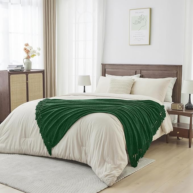 CozeCube Chenille Throw Blanket for Couch, Cozy Plush Fuzzy Decorative Christmas Green Blanket with Fringe Tassels, Lightweight Throws for Bed Sofa Gift Home Decor, 50"X60"