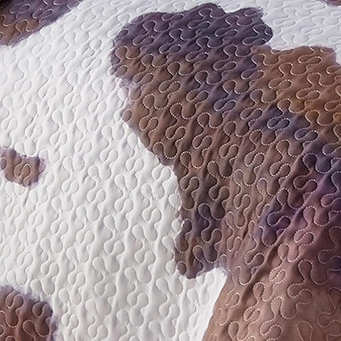 BLACK FOREST DECOR Aztec Cowhide King Quilt Set - Lightweight, Southwest Style Bedding with Cowhide and Geometric Patterns, Includes Quilt and Shams, Machine Washable