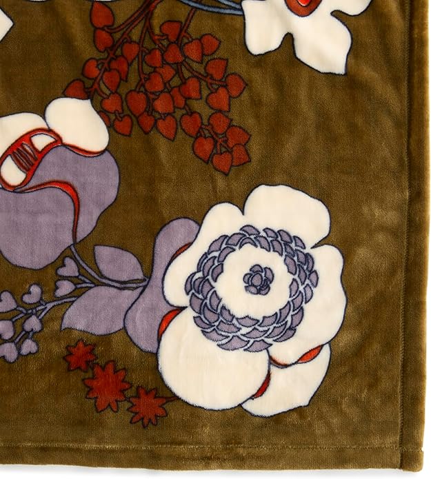 Vera Bradley Women's Disney Fleece Plush Throw Blanket