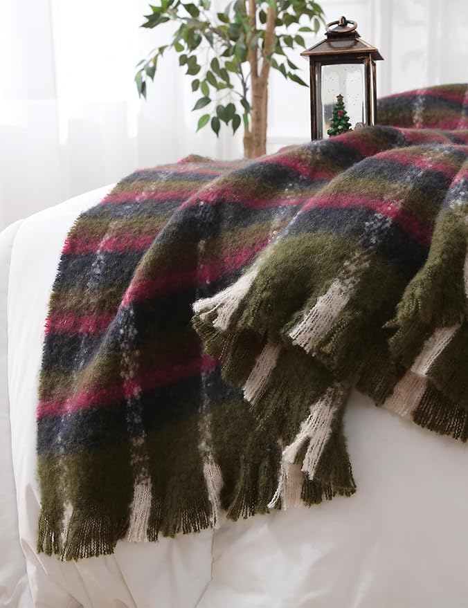 ZonLi Christmas Plaid Throw Blanket, Christmas Decorative Plaid Blankets,Vintage Throws with Tassel for Couch, Bed, Sofa, Chair, Outdoor, Cozy Warm Lightweight Farmhouse Blankets,50" x 60"