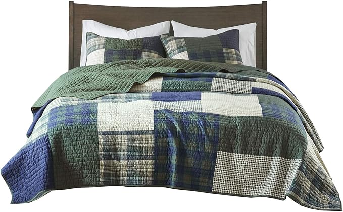 Woolrich Mill Creek Reversible Quilt Set - Cottage Styling Reversed to Solid Color, All Season Lightweight Coverlet, Cozy Bedding Layer, Matching Shams, Oversized King/Cal King, Plaid Green 3 Piece