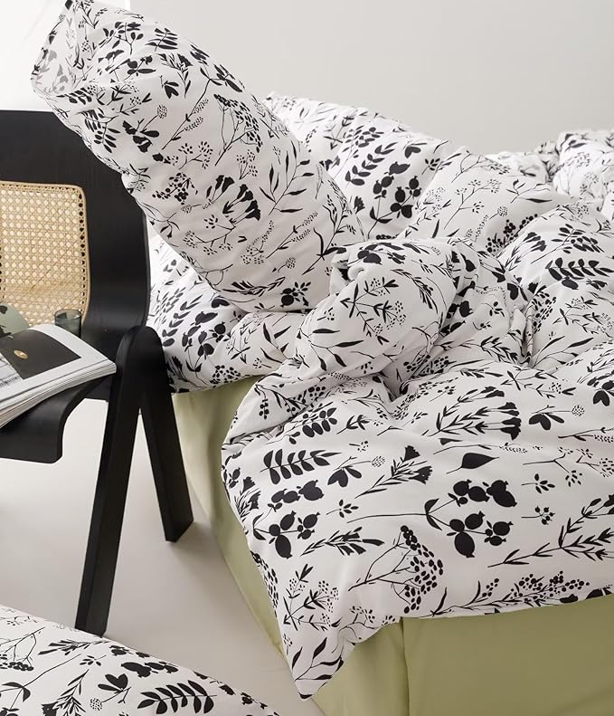 KAREVER Botanical Comforter Set King White and Black Floral Plant Bedding Comforter Set Girls Garden Pattern Printed on White Blanket Rustic Leaf Blossom Women White Farmhouse Comforter King