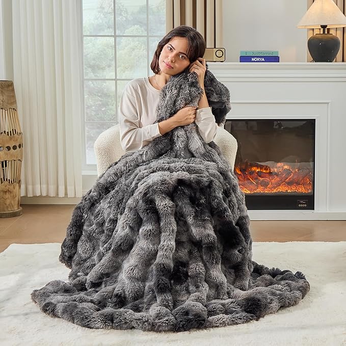 Fluffy Faux Rabbit Fur Throw Blanket - Soft Fuzzy Plush Luxury Cozy Thick Warm Decorative Bubble Blanket for Bed, Sofa (Twin Size 60''x80'', Black)