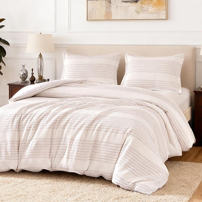 Amazon Basics Waffle Weave Microfiber 3-Piece Duvet Cover Set, Includes 1 Duvet Cover and 2 Pillow Shams, Full, Pink Striped