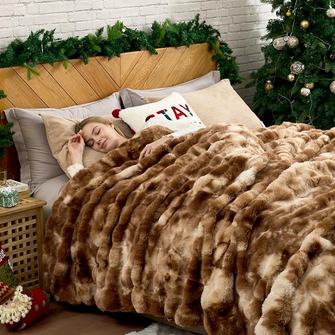 Cozy Bliss Faux Fur Throw Blanket King Size, Fuzzy Soft Plush Thick Bubble Blanket for Bed Couch Bedroom Living Room, 108x90 Inches Tie-dye Brown