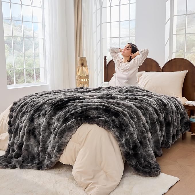 Fluffy Faux Rabbit Fur Throw Blanket - Soft Fuzzy Plush Luxury Cozy Thick Warm Decorative Bubble Blanket for Bed, Sofa (Twin Size 60''x80'', Black)