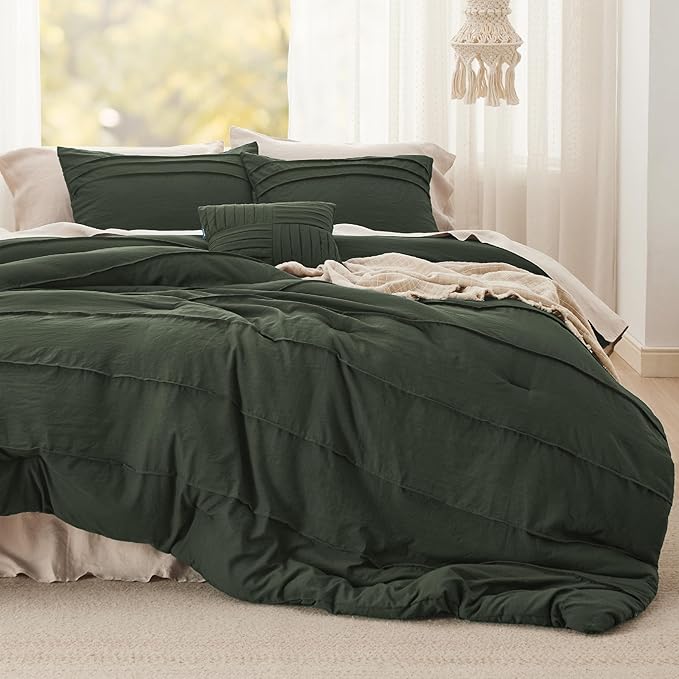Bedsure Olive Green Oversized Queen Comforter Set - 4 Pieces Pinch Pleat Bed Set, Down Alternative Bedding Sets for All Season, 1 Comforter, 2 Pillowcases, 1 Decorative Pillow