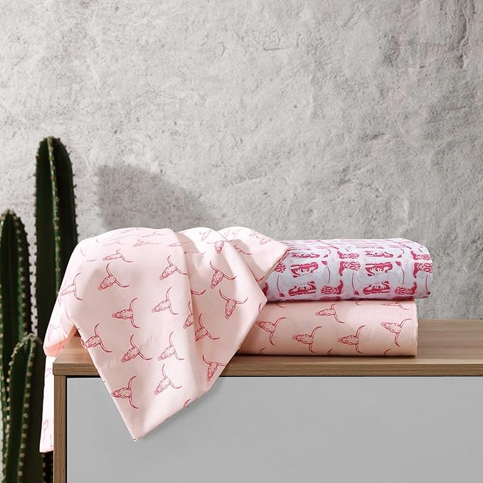 Wrangler - Queen Bed Sheets, Ultra-Soft & Lightweight Bedding with Matching Pillowcases, Lightweight Bed Set for All Season Comfort, Oeko-Tex Certified (Knockin Boots Pink)
