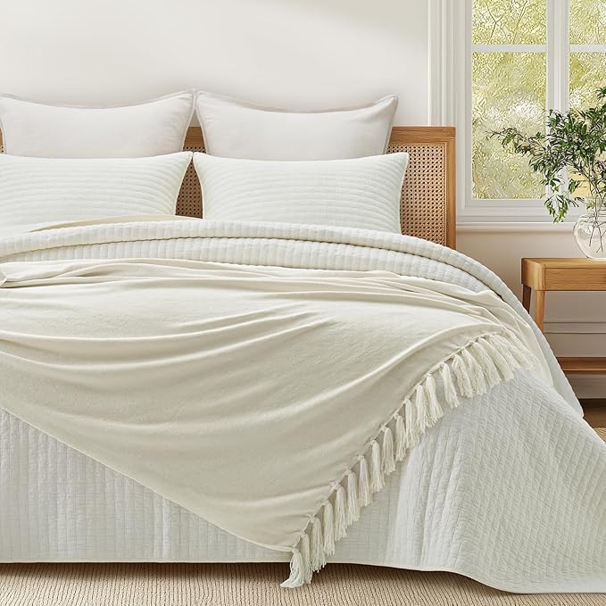 EverGrace Soft Chenille Throw Blanket for Couch, Cozy Plush Fuzzy Decorative Chenille Knit Throw Blanket with Tassels, Lightweight Blanket and Throws for Bed Sofa Gift Home Decor, Ivory White 50"x60"