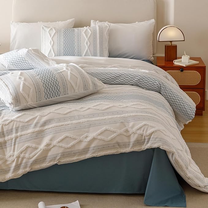 Cottonight White Blue Boho Comforter Set Queen Farmhouse Tufted Bedding Set Soft Bohemain Shabby Chic Blanket Quilts Embroidery Rustic Luxury Soft 3PCS Bed Set for Women Men