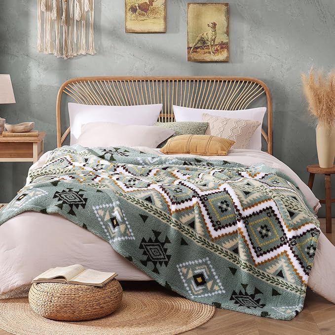 CASAAGUSTO Boho Sherpa Throw Blanket, Aztec,Ultra Soft, Warm, Cozy, Plush, Thick Fleece Throw Blanket for Couch, Bed, Sofa (Olive Green 50 * 60 Inch)